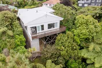 113 Messines Road, Karori