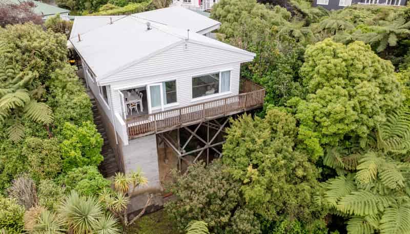 113 Messines Road, Karori