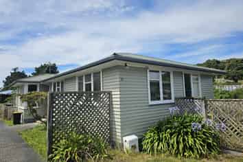 15 Tawa Street, Tawa