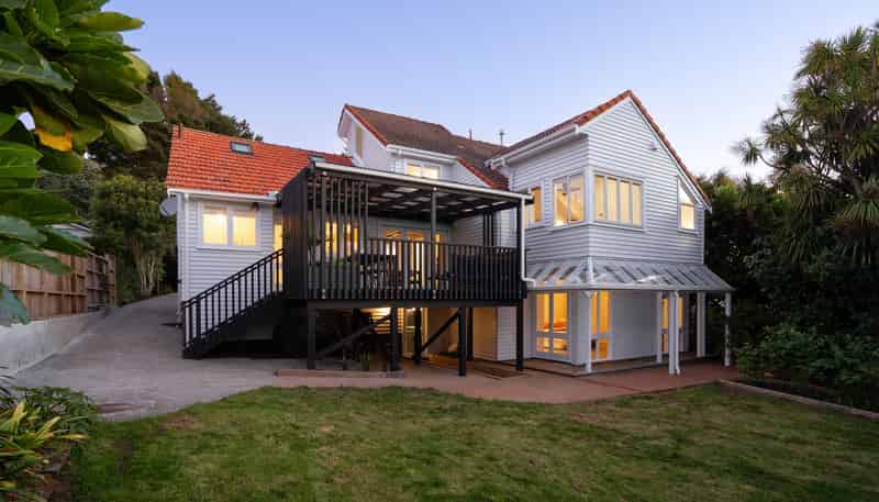 32 Weston Avenue, Mount Albert