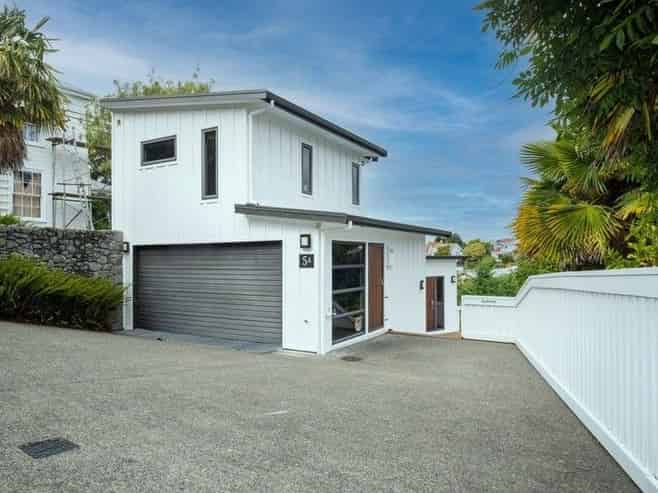 5A Corry Avenue, Napier Hill