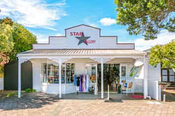 ‘STAR GALLERY’  -  BUSINESS