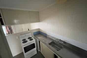 4/10 Eason Street, Victoria