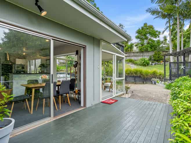 2/43 Seaton Road, Murrays Bay