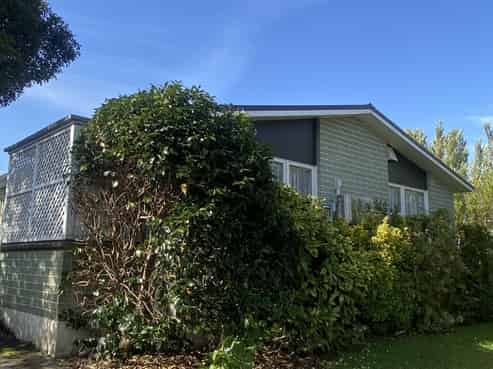 2/97 (Front) Clouston Park Rd, Upper Hutt