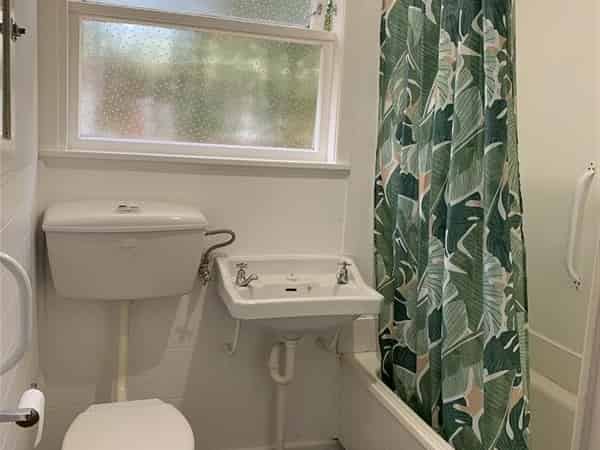 2/97 (Front) Clouston Park Rd, Upper Hutt