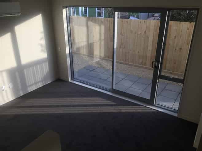 19/31 Princess Terrace, Newtown