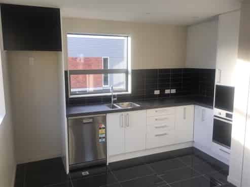 19/31 Princess Terrace, Newtown