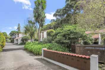 2/123 Owens Road, Epsom