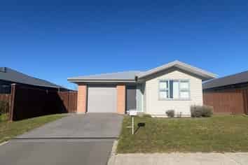 16 Clanfield Way , Rolleston