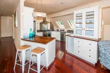 7a Cliff Road, Torbay