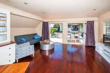 7a Cliff Road, Torbay