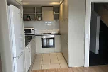 4/2-31 Poulson Street, Addington