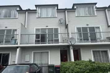 4/2-31 Poulson Street, Addington