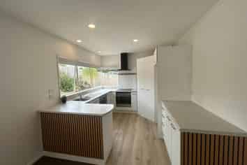 11 Mably Court, Stanmore Bay