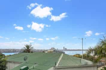 10/3 Hamilton Road, Herne Bay