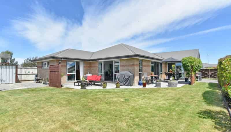 2 Foxton Drive, Kaiapoi