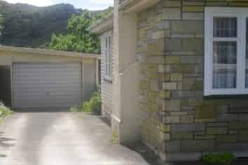 33 Main Road, Wainuiomata