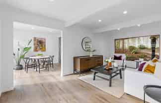 2/867 Beach Road, Torbay