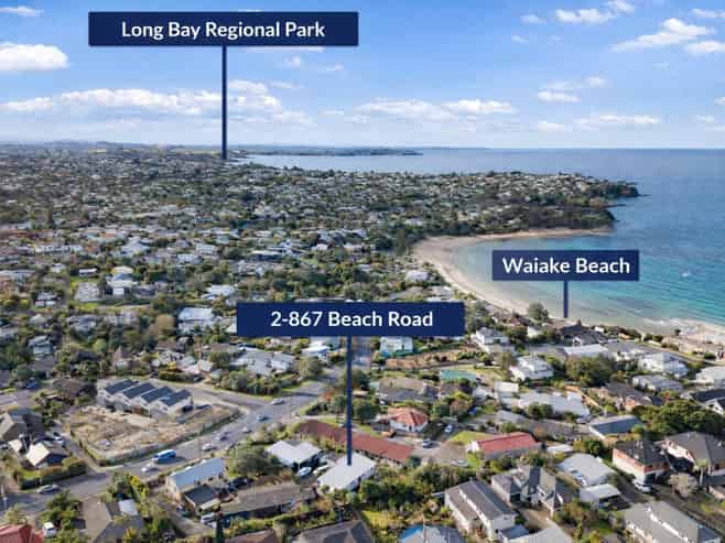 2/867 Beach Road, Torbay