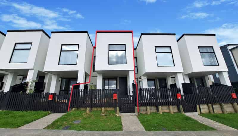 B/13 Colin Chester Drive, Silverdale