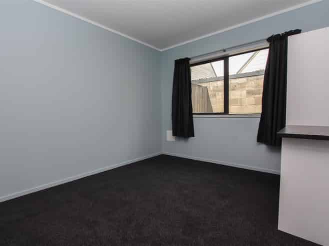 2/55 York Street, Hamilton East