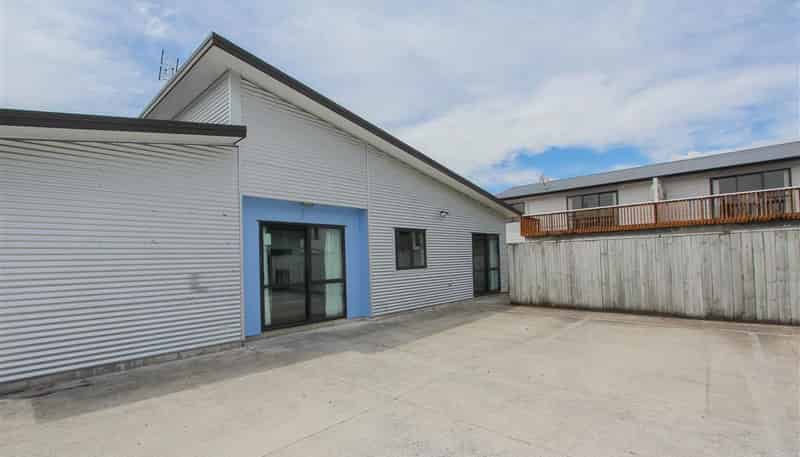 2/55 York Street, Hamilton East