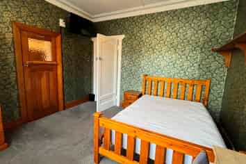 Room 4/ 21 London Street, Dunedin Central