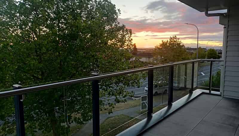 3/130 Stancombe Road, Flat Bush