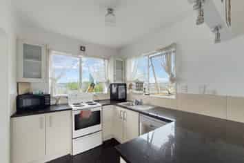 1/138  Richardson Rd, Mount Albert