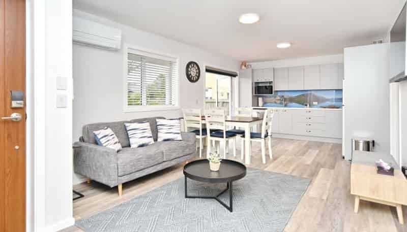 1/69 Brockworth Place, Riccarton