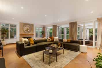 Auckland - Address withheld