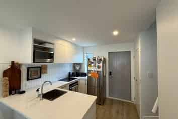 61 Ngae Place, Mangere East