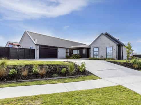 107 Harakeke Drive, Wharewaka