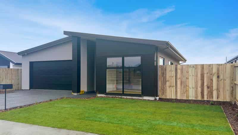 8 Scots Drive, Rolleston