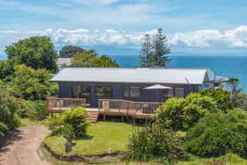 21 Tiri Road, Oneroa