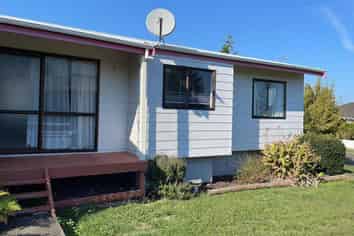 76 Treadwell Street, Springvale