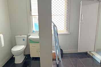 RETAIL SHOPS FOR LEASE
