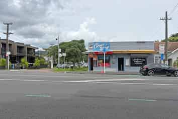 RETAIL SHOPS FOR LEASE
