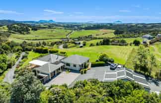 19 McAdam Road, Waipu