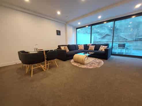 305/371 Khyber Pass Road, Newmarket