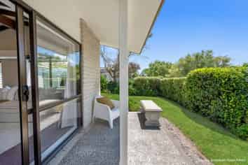2/24 Durham Drive, Havelock North