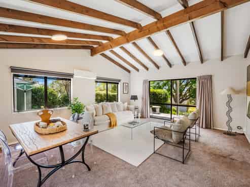 2/24 Durham Drive, Havelock North