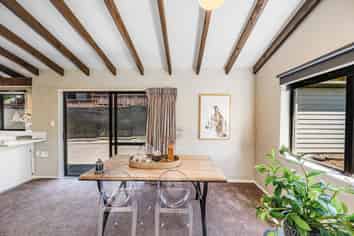 2/24 Durham Drive, Havelock North