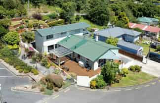 8 Boscobel Lane, Tawa