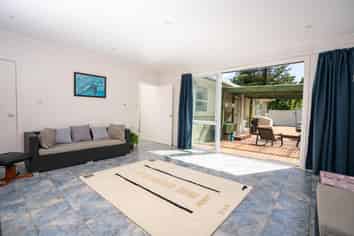 8 Boscobel Lane, Tawa