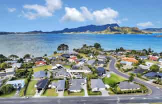 80 One Tree Point Road, One Tree Point