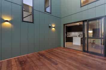 33 karaka village parade, Karaka