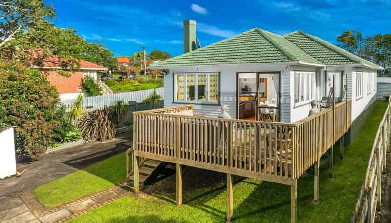 100 Lincoln Park Avenue, Massey