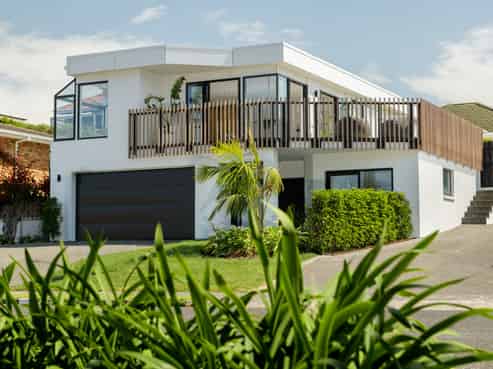 70 Oceanview Road, Mount Maunganui